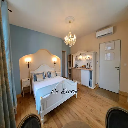 La Maison Du Canal - - Le Sweet Bed & Breakfast Homps (Aude)